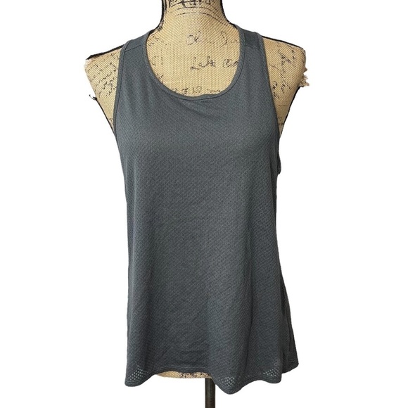 Adidas Keyhole Back Athletic Tank Hi low Lightweight Cover - Picture 2 of 11